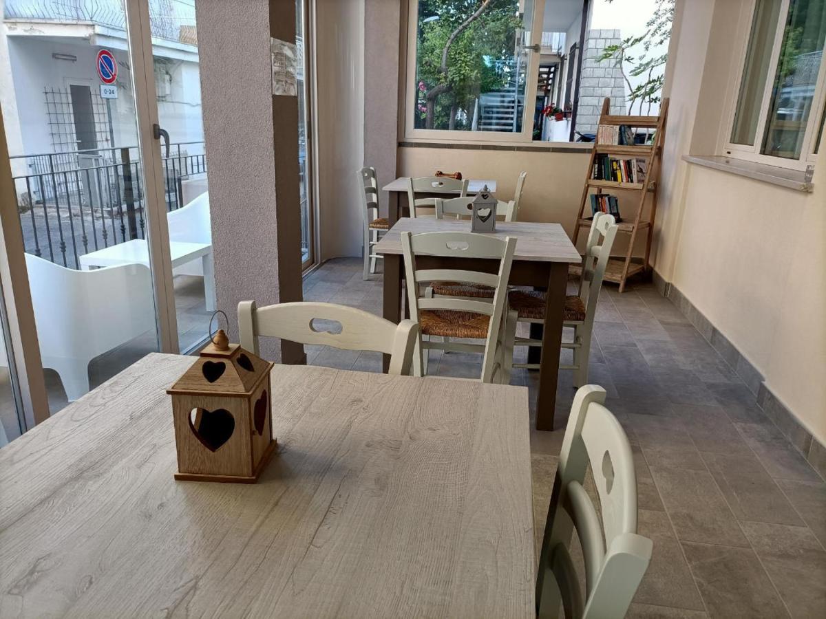 Hotel Bed And Book Rimini Ngoại thất bức ảnh
