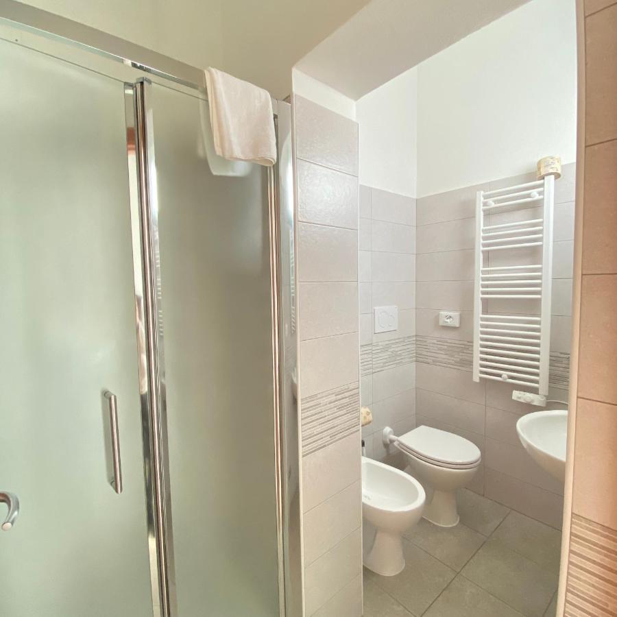 Hotel Bed And Book Rimini Ngoại thất bức ảnh