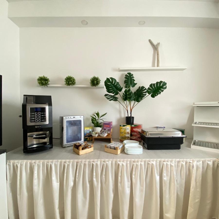 Hotel Bed And Book Rimini Ngoại thất bức ảnh
