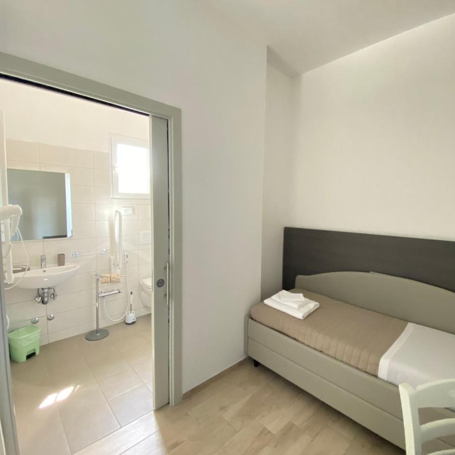 Hotel Bed And Book Rimini Ngoại thất bức ảnh
