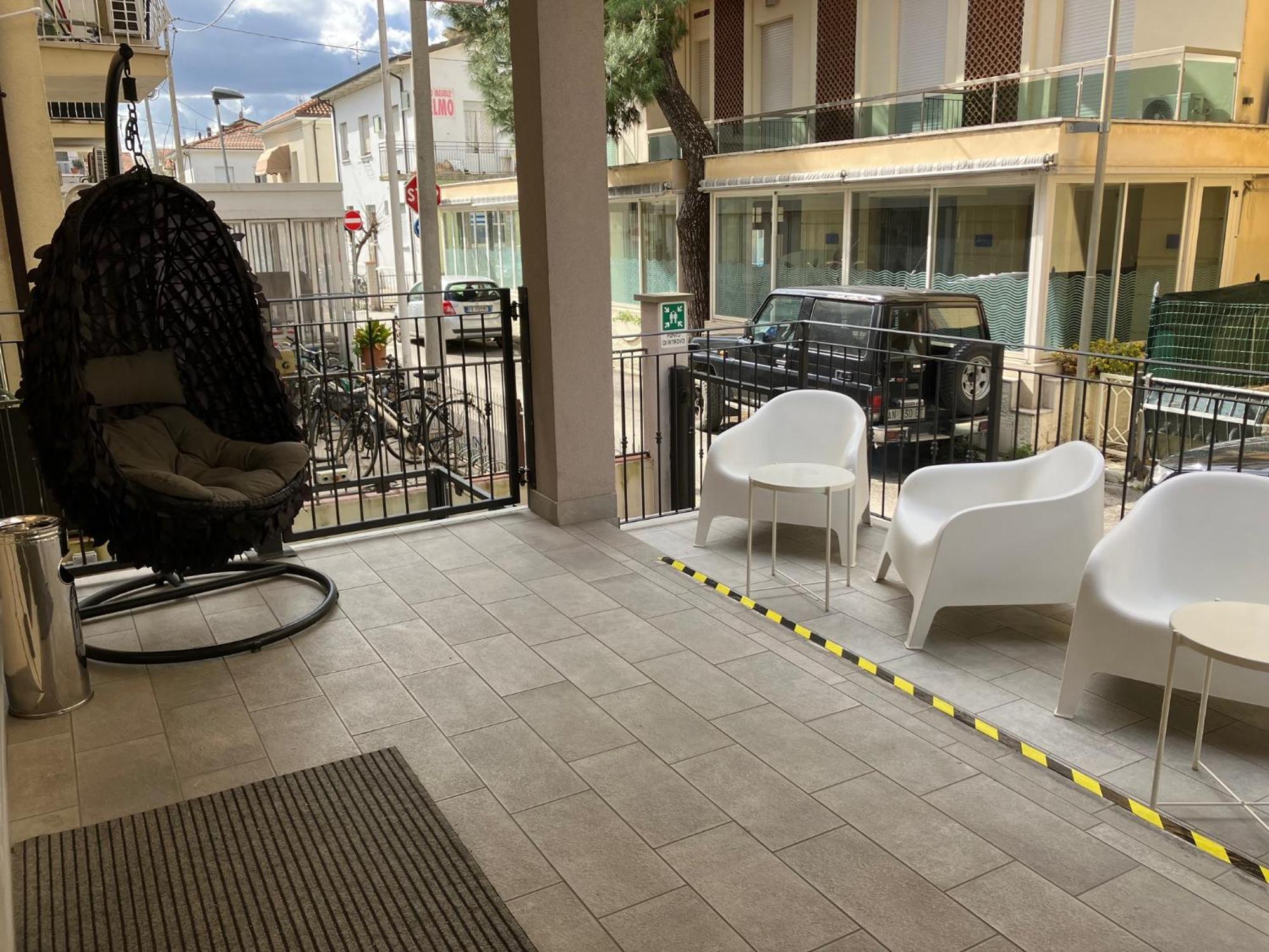 Hotel Bed And Book Rimini Ngoại thất bức ảnh