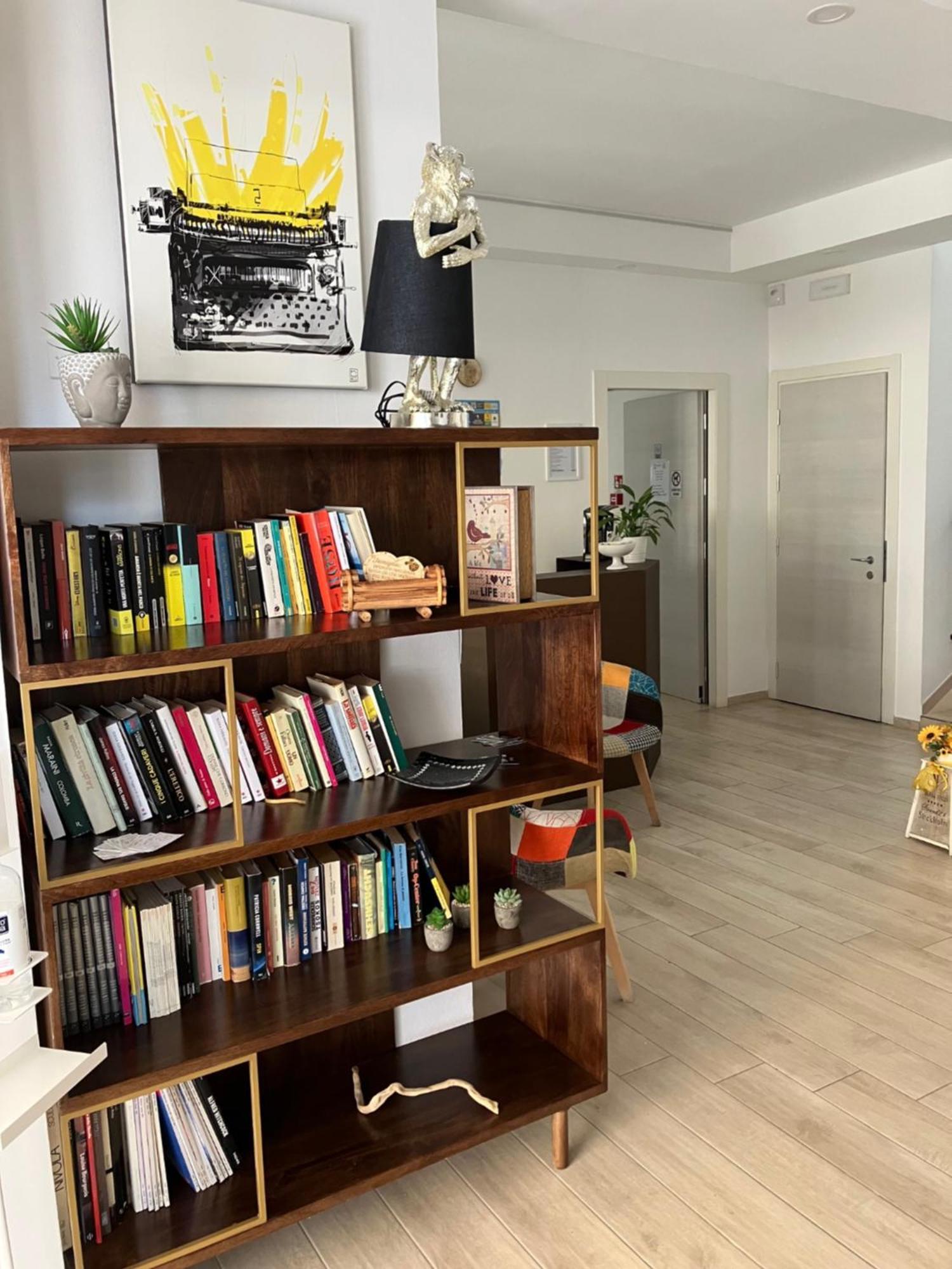Hotel Bed And Book Rimini Ngoại thất bức ảnh